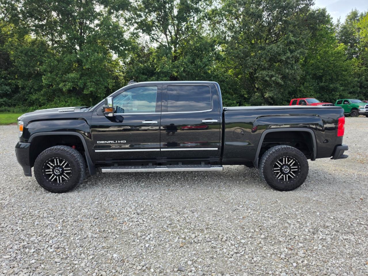 GMC Sierra 2500HD Denali Crew Cab 4WD 2018