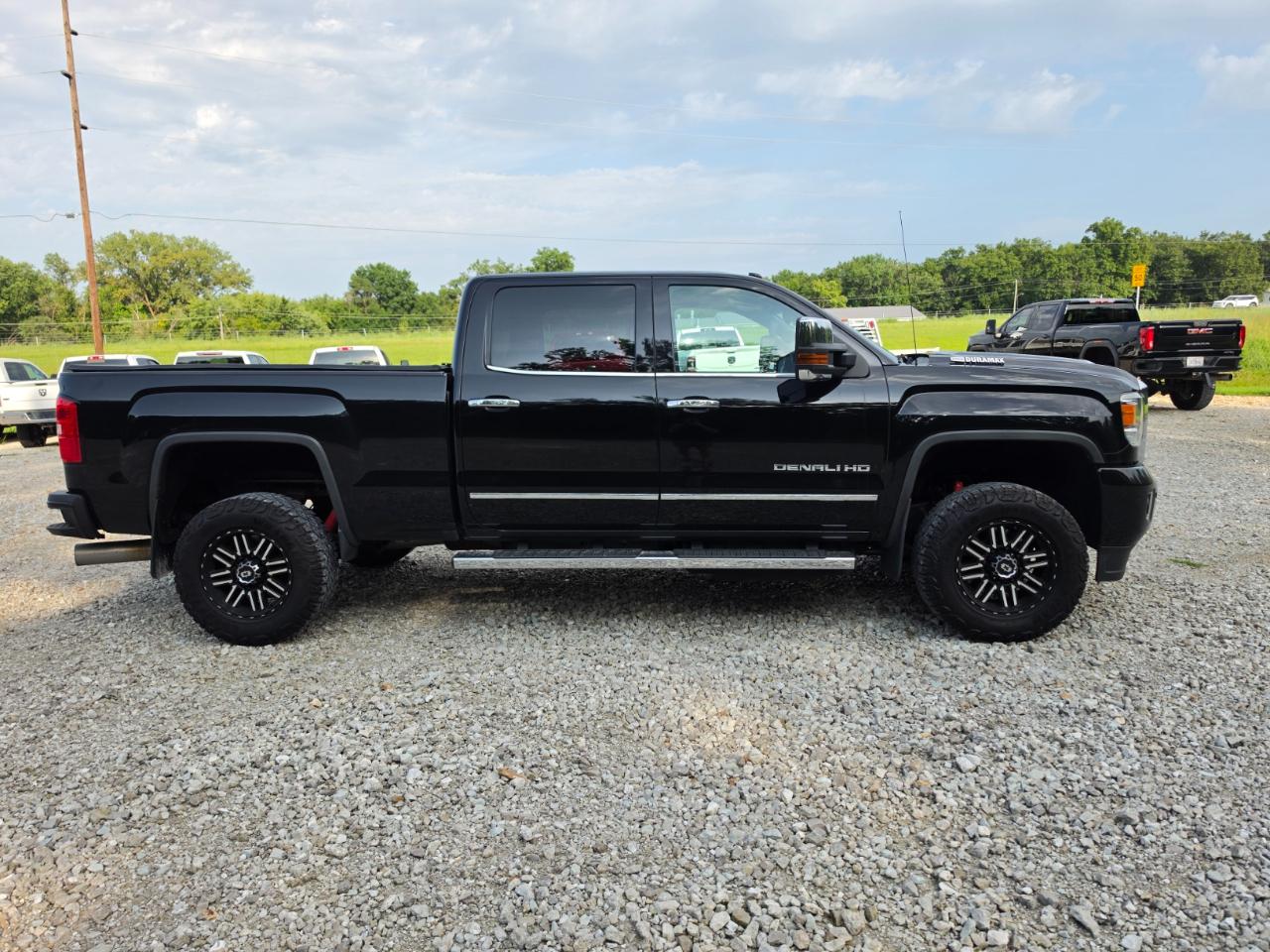 GMC Sierra 2500HD Denali Crew Cab 4WD 2018