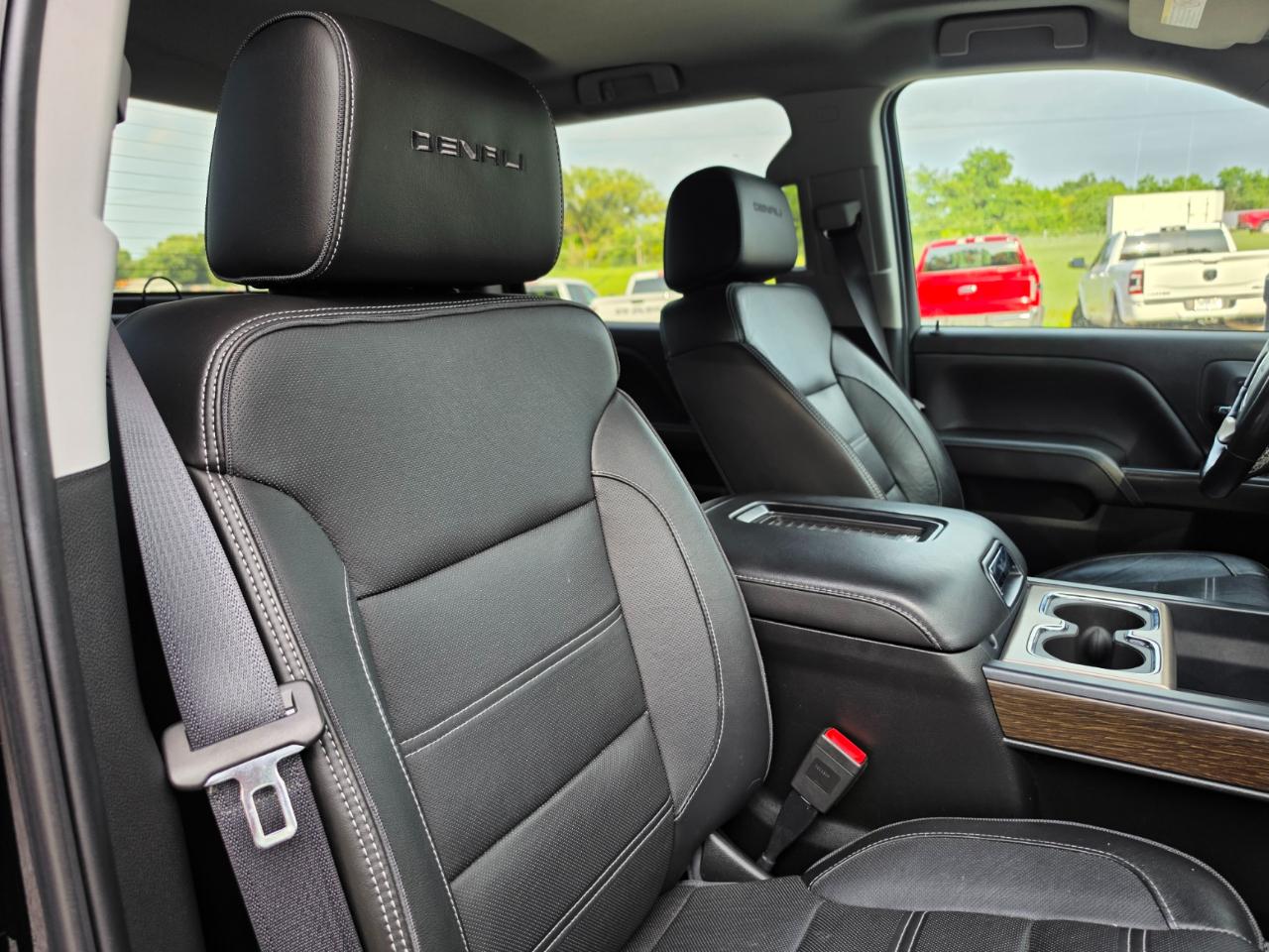 GMC Sierra 2500HD Denali Crew Cab 4WD 2018