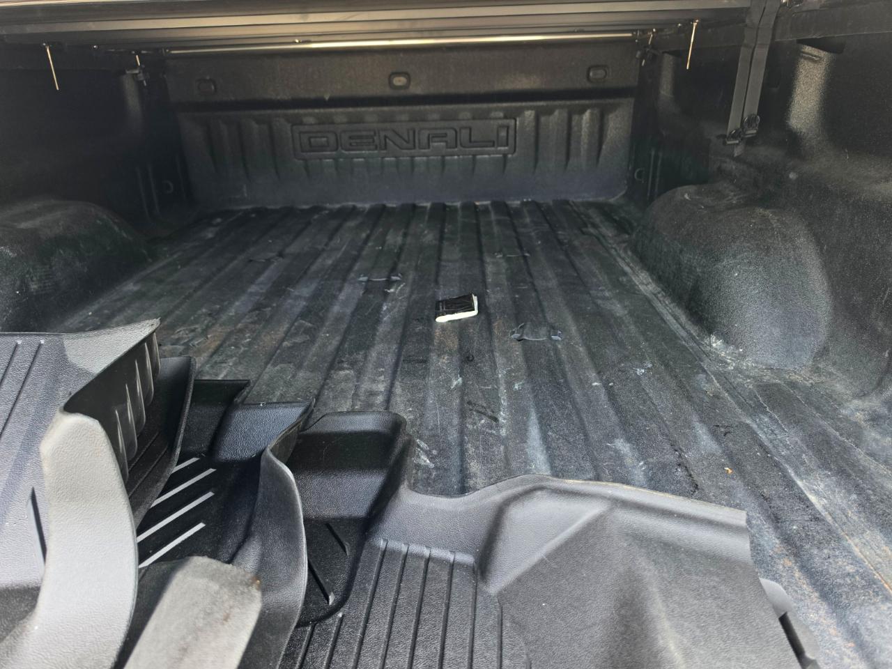 GMC Sierra 2500HD Denali Crew Cab 4WD 2018