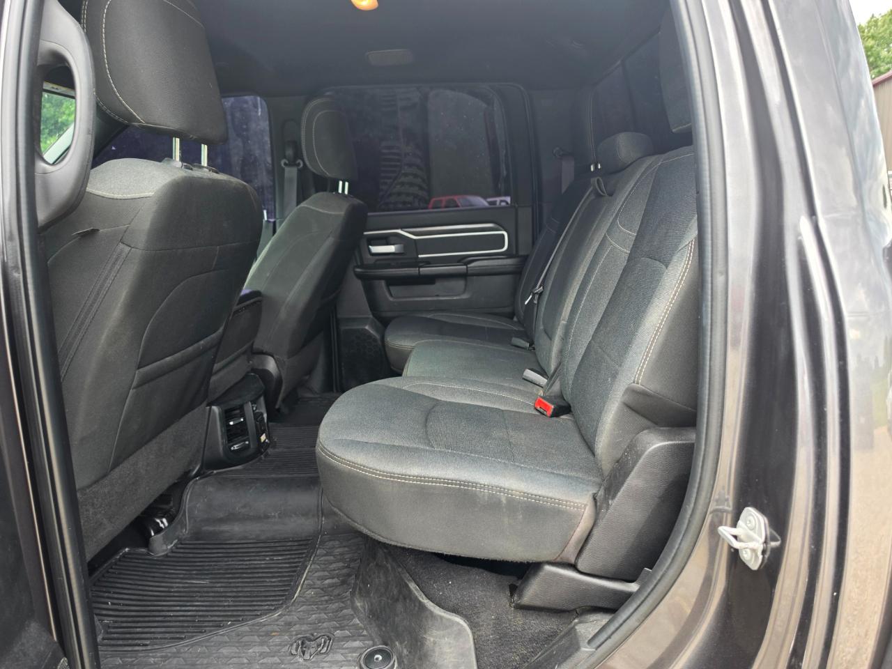 RAM 2500 Big Horn Crew Cab 4WD 2022