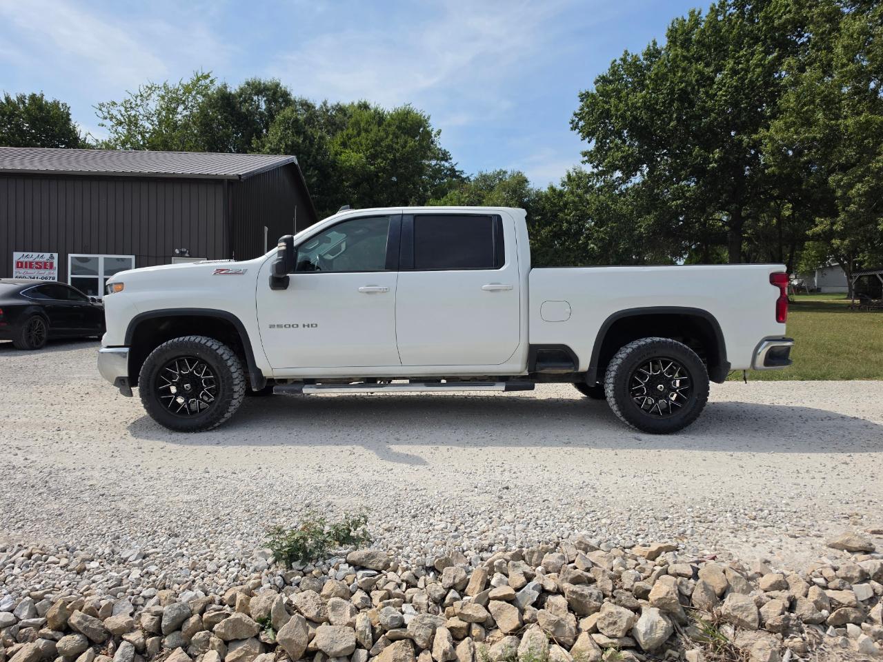 Chevrolet Silverado 2500HD LT Crew Cab 4WD 2024