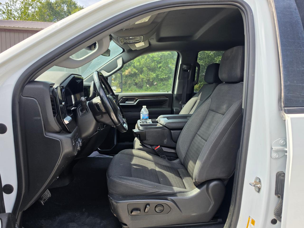 Chevrolet Silverado 2500HD LT Crew Cab 4WD 2024