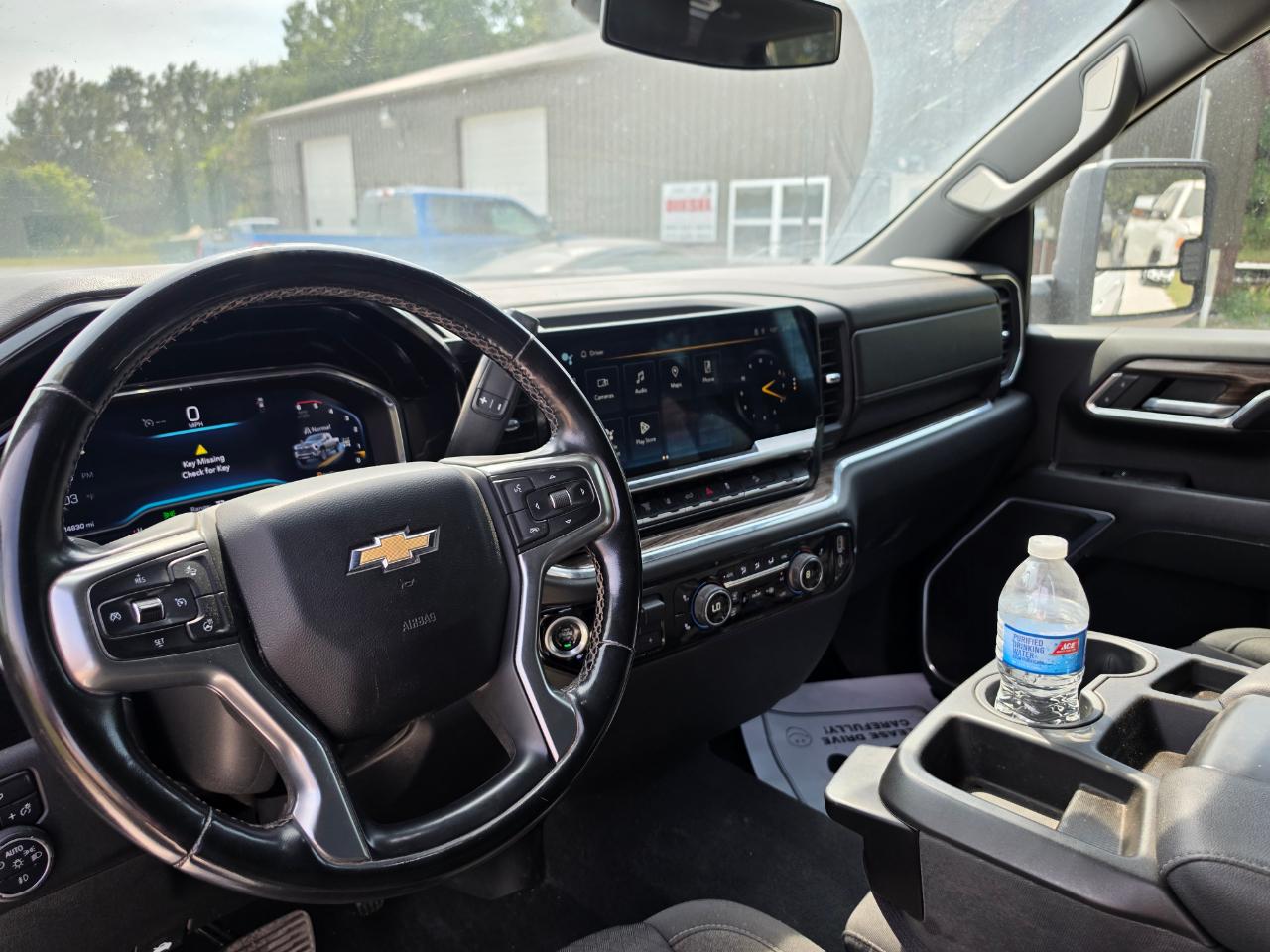 Chevrolet Silverado 2500HD LT Crew Cab 4WD 2024