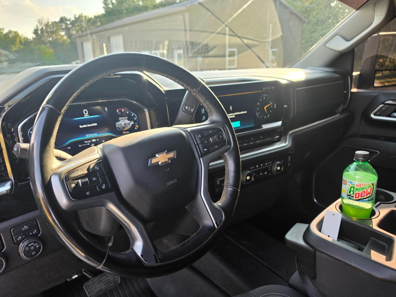 Chevrolet Silverado 2500HD LT Crew Cab 4WD 2025