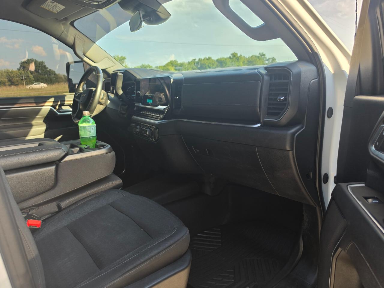 Chevrolet Silverado 2500HD LT Crew Cab 4WD 2025