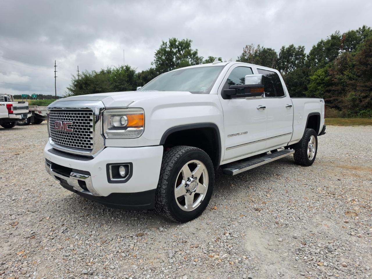 2015 GMC Sierra 2500HD Denali Crew Cab 4WD