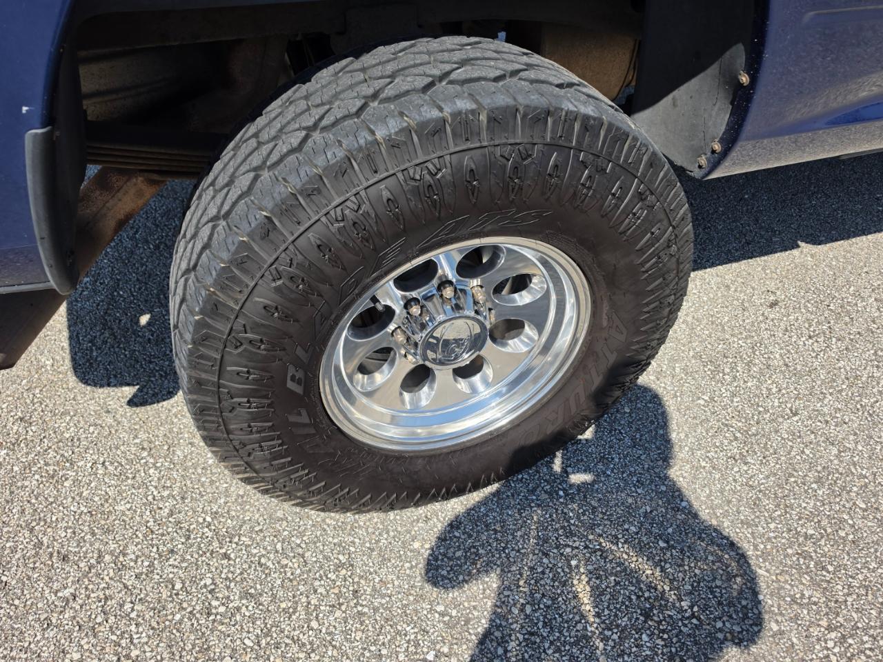 Dodge Ram 2500 Laramie Mega Cab 4WD 2011