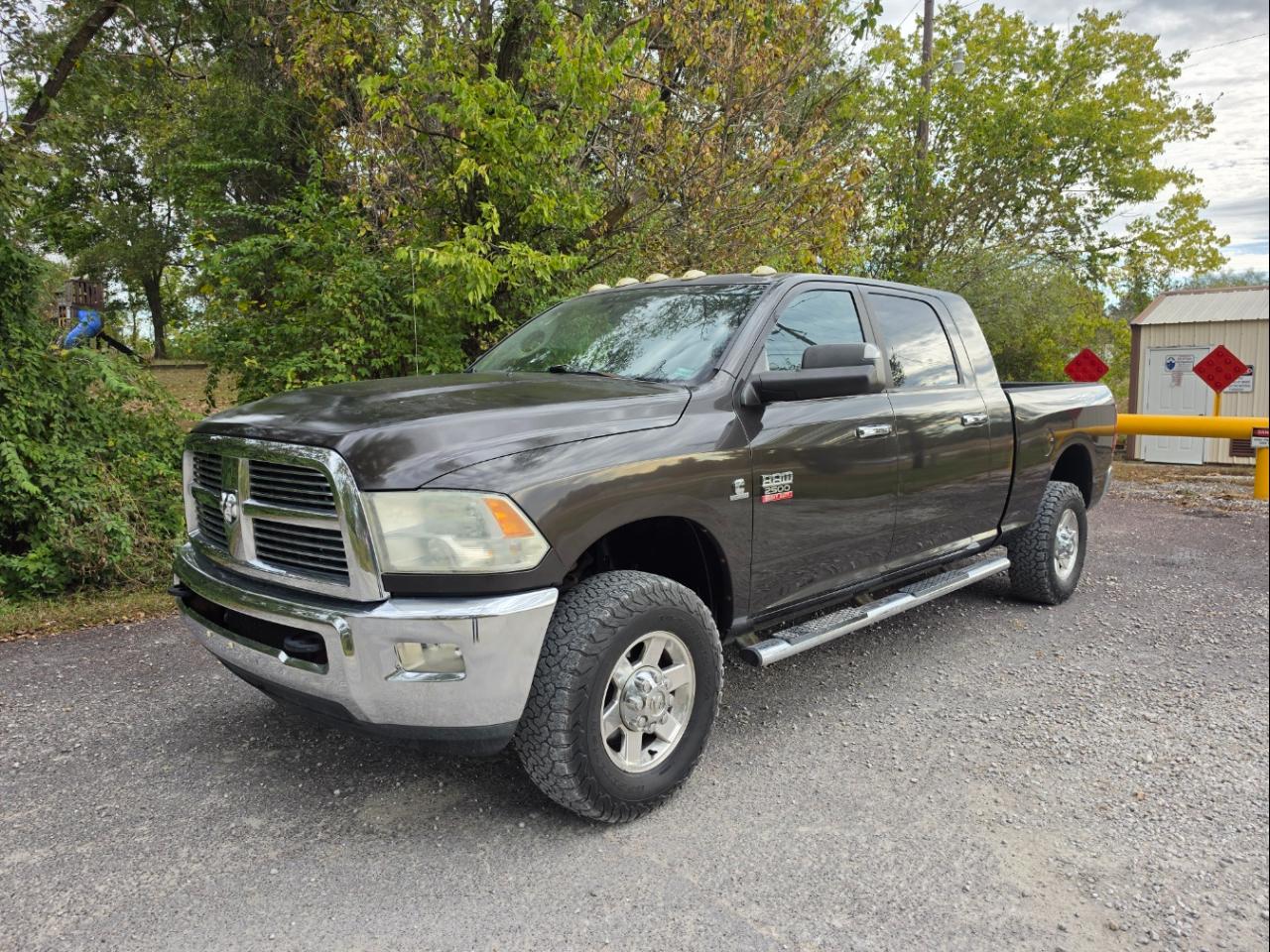 Gray 2010 Dodge RAM 2500 Pickup Truck Four-Wheel Drive Automatic