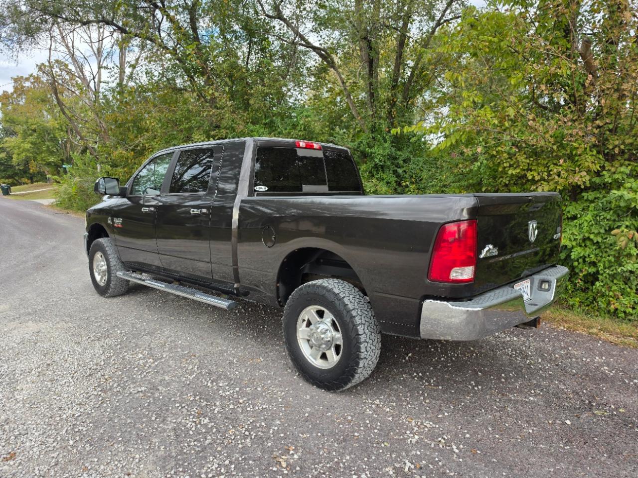 Dodge 2500 SLT Mega Cab 4WD 2010
