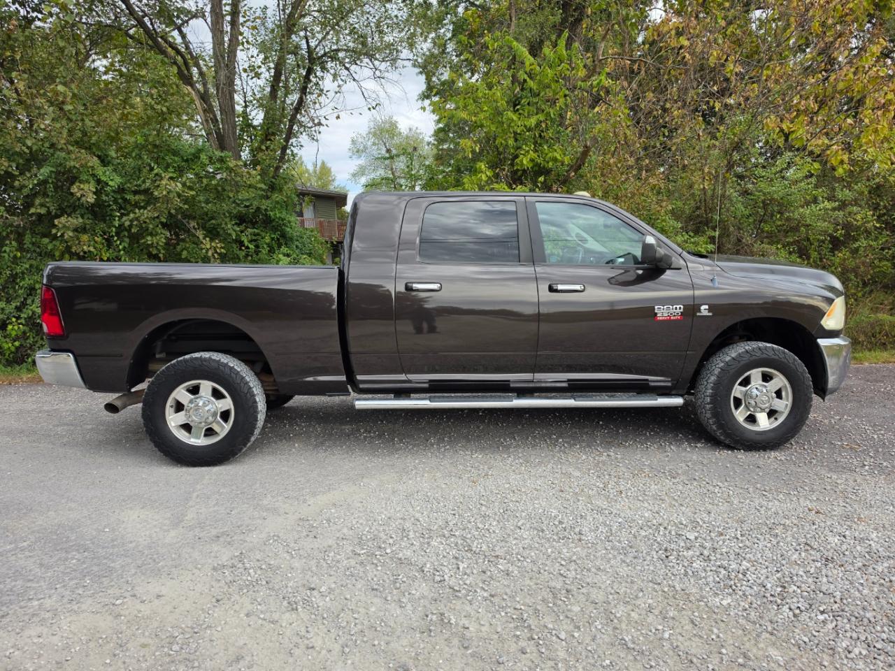 Dodge 2500 SLT Mega Cab 4WD 2010