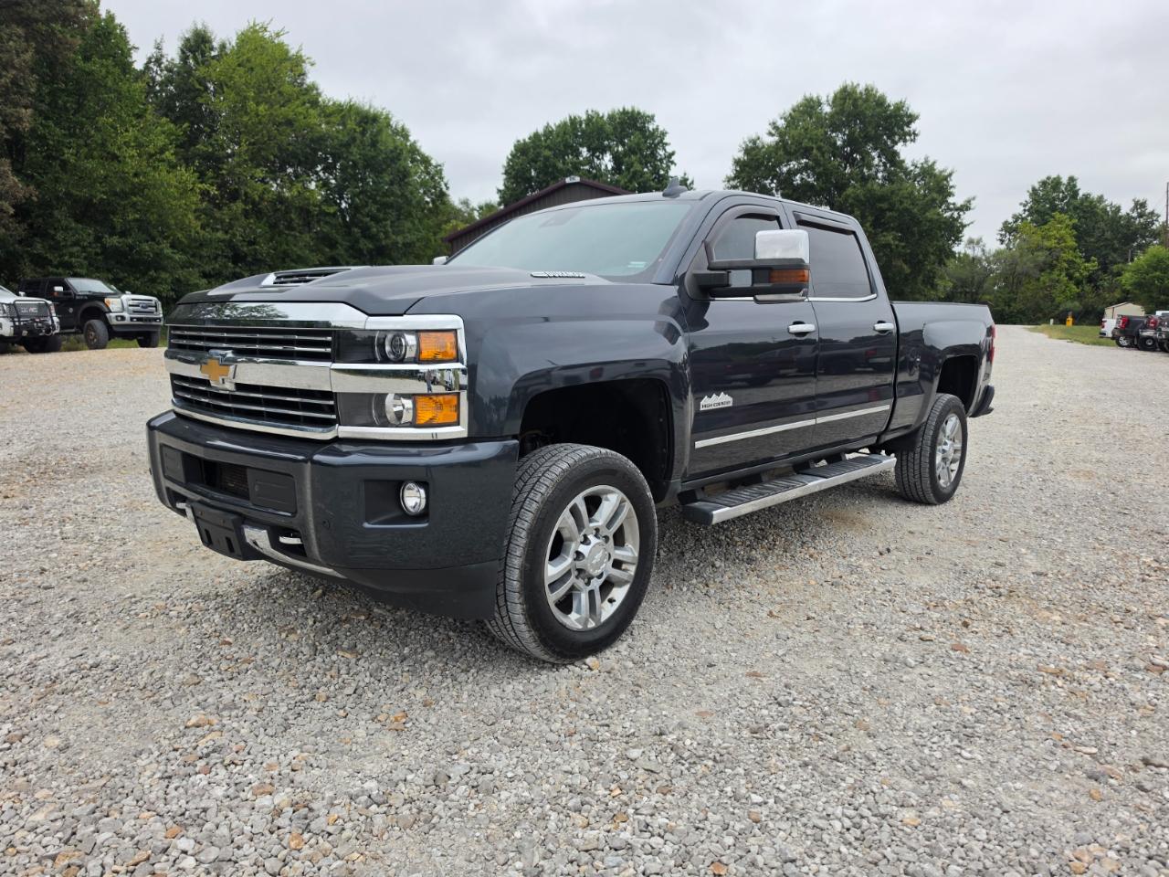 2019 Chevrolet Silverado 2500HD High Country Crew Cab Short Box 4WD
