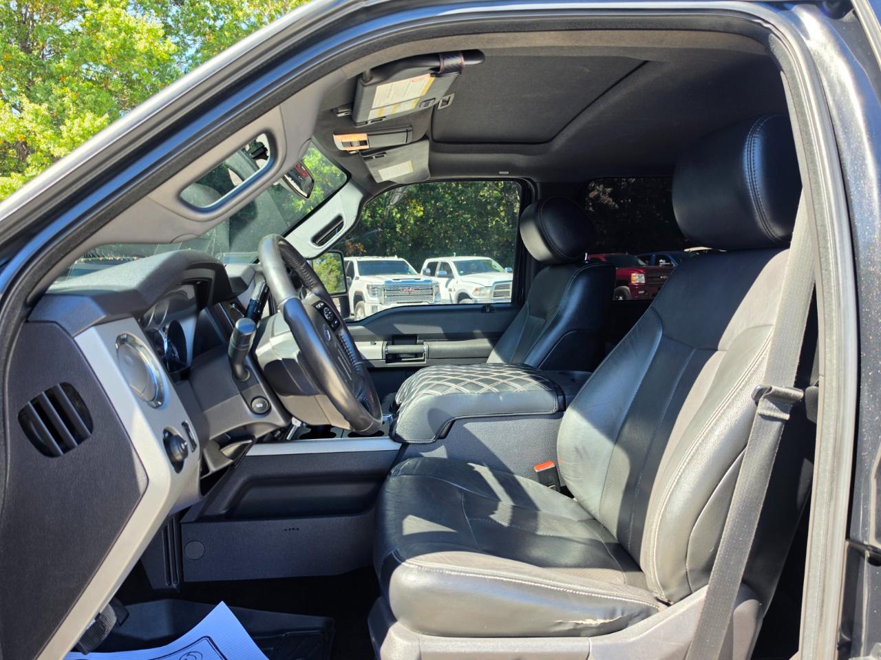 Ford F-350 SD Lariat Crew Cab 4WD 2015