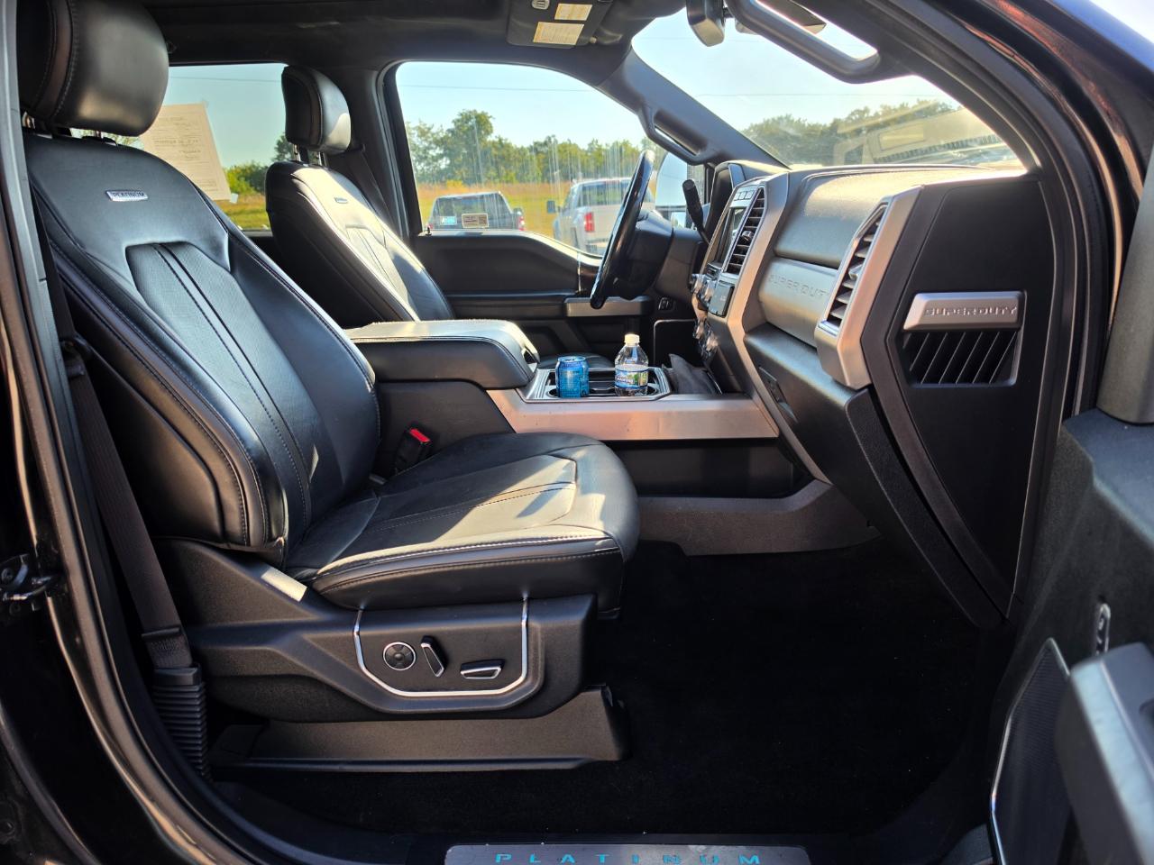Ford F-250 SD Platinum Crew Cab 4WD 2017