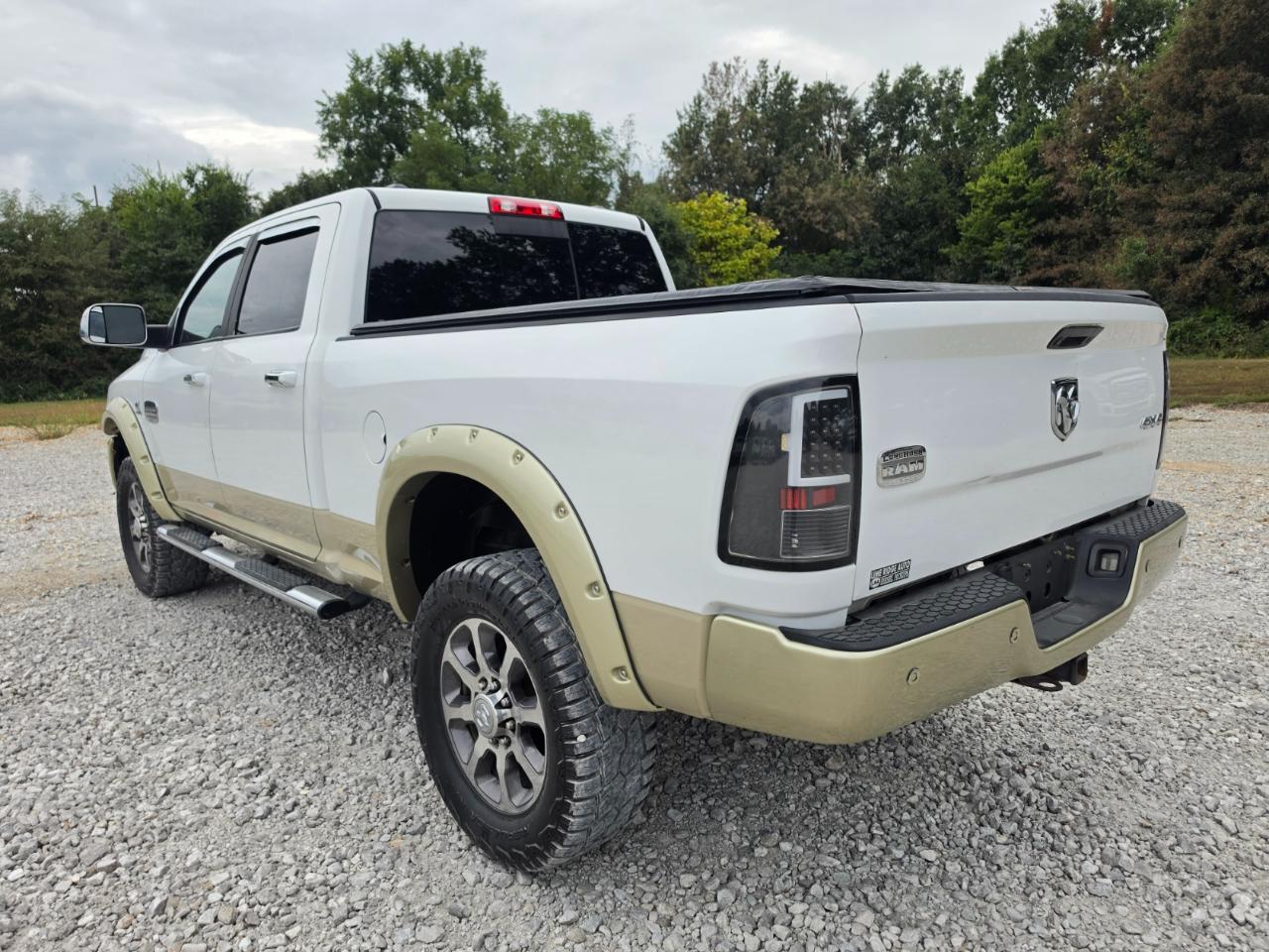 Dodge 2500 Laramie Crew Cab LWB 4WD 2011