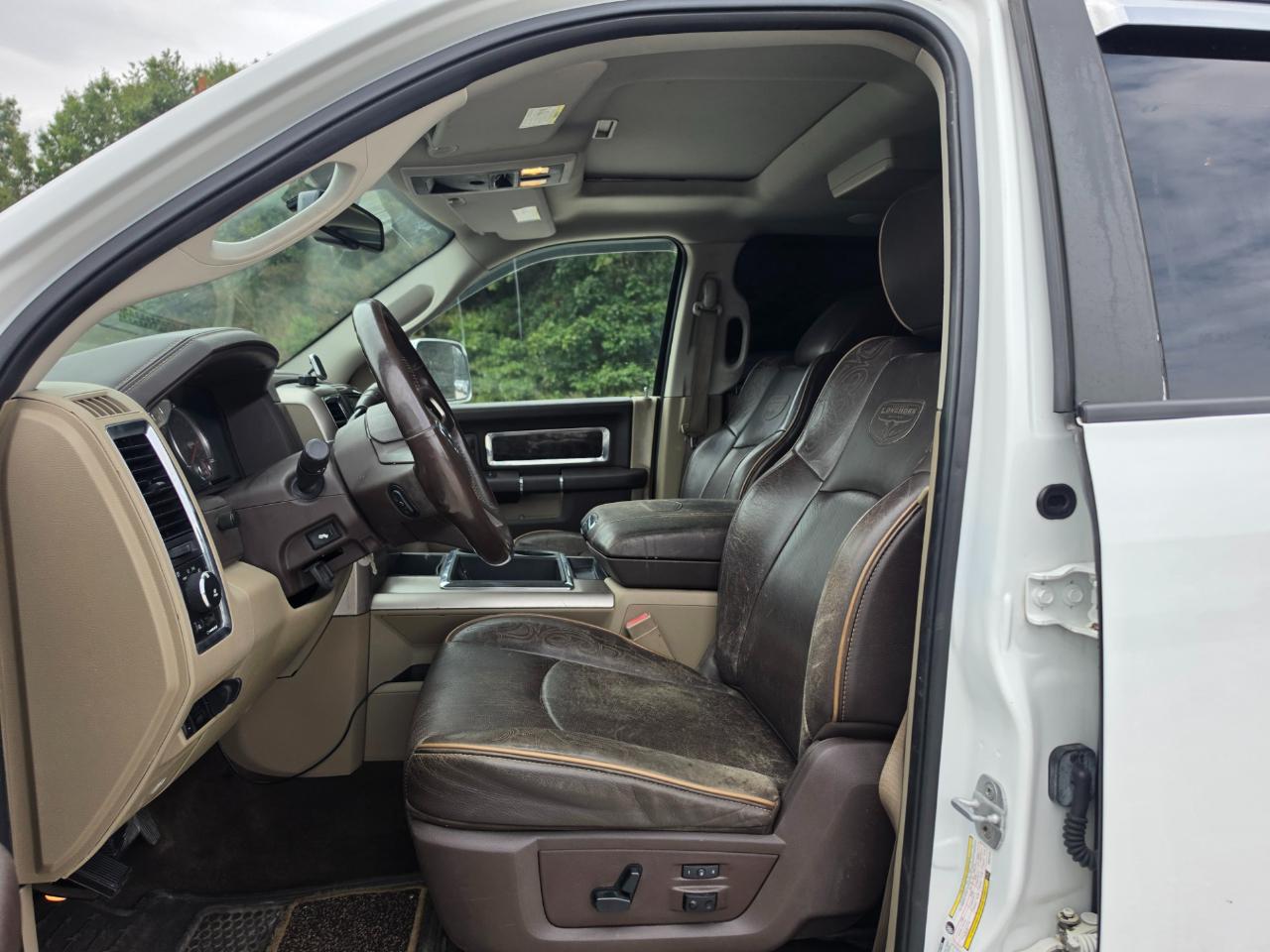 Dodge 2500 Laramie Crew Cab LWB 4WD 2011