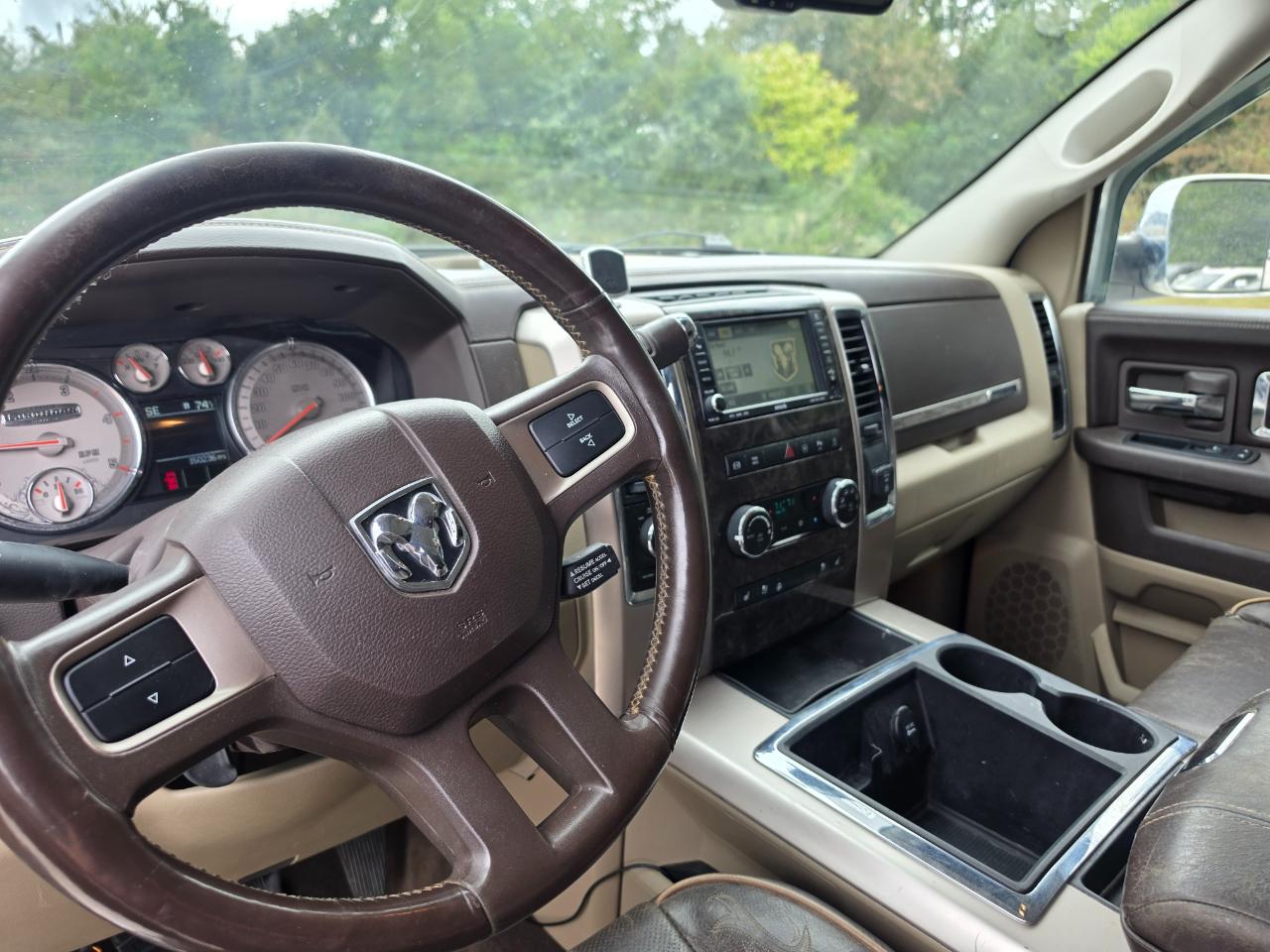 Dodge 2500 Laramie Crew Cab LWB 4WD 2011
