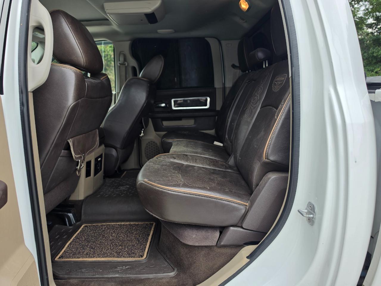 Dodge 2500 Laramie Crew Cab LWB 4WD 2011