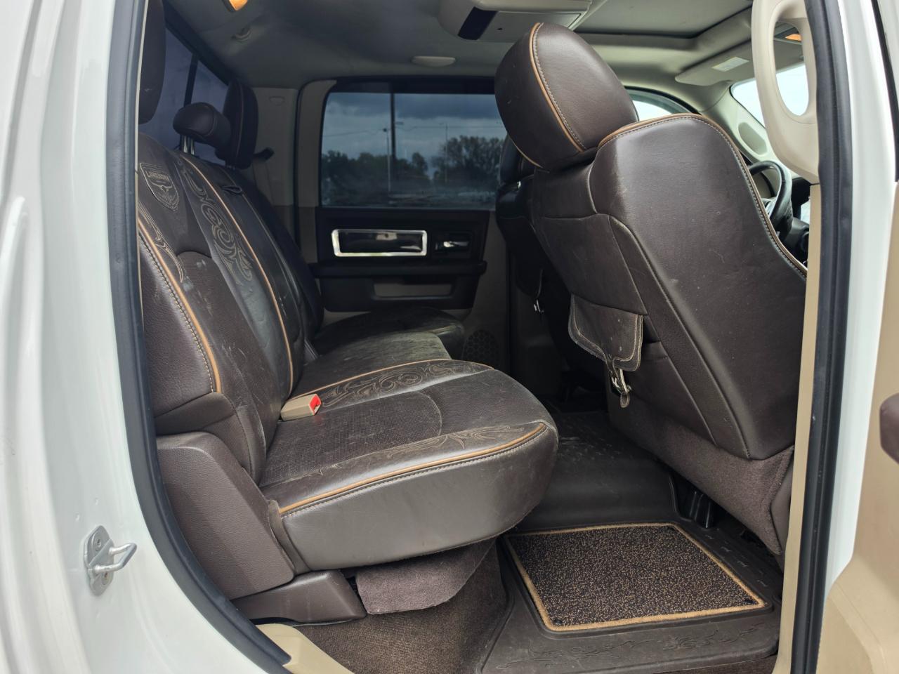 Dodge 2500 Laramie Crew Cab LWB 4WD 2011
