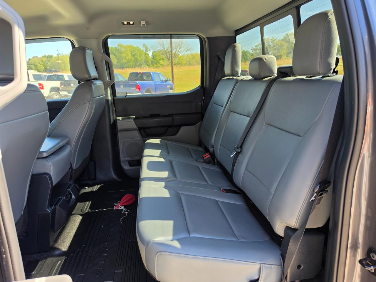 2025 Ford F-350 Super Duty XL - Photo 11