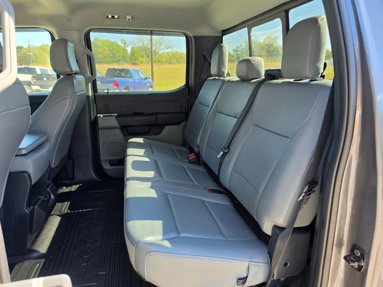 2025 Ford F-350 Super Duty XL - Photo 12