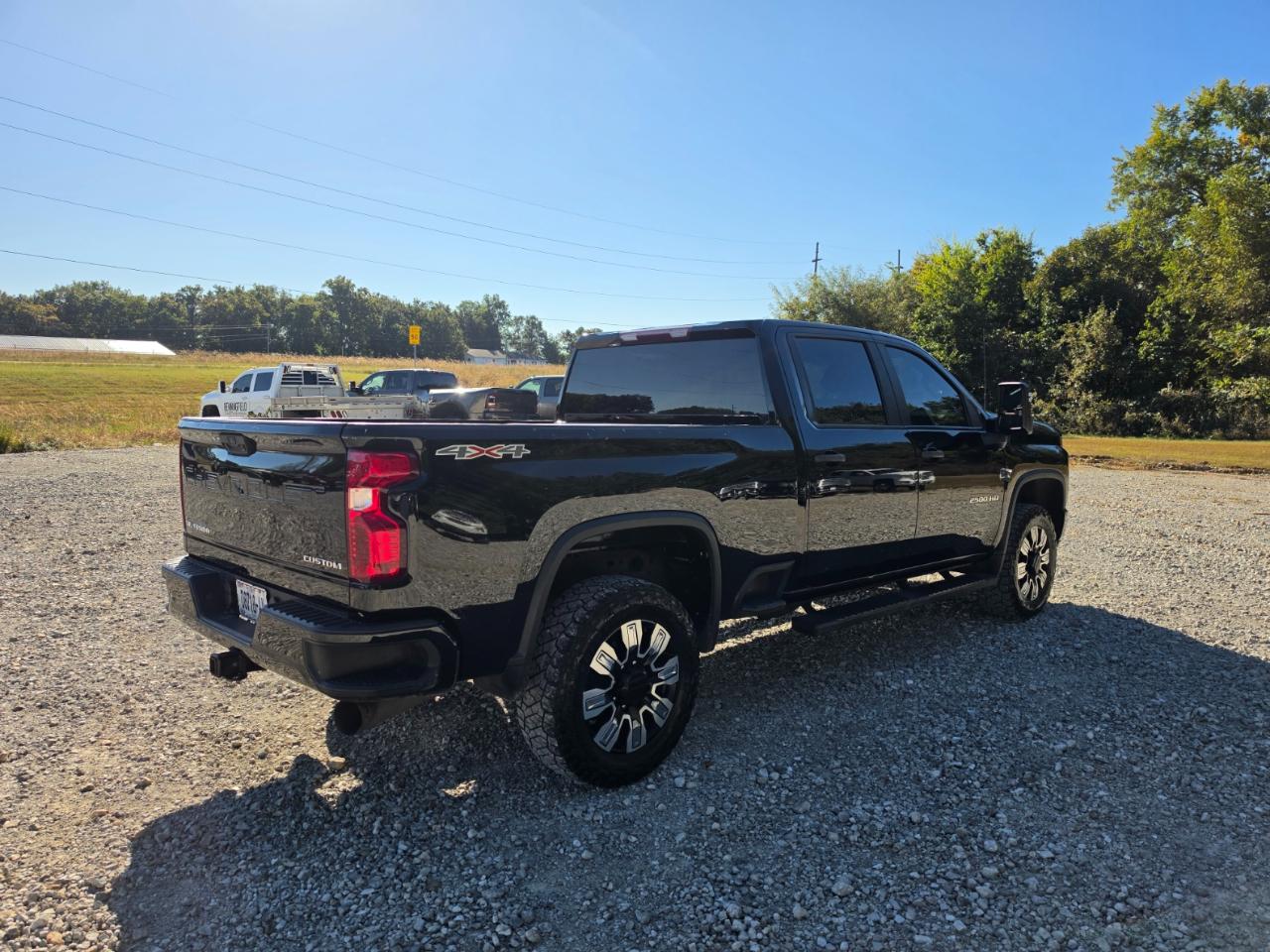 Chevrolet Silverado 2500HD Custom Crew Cab Long Box 4WD 2023