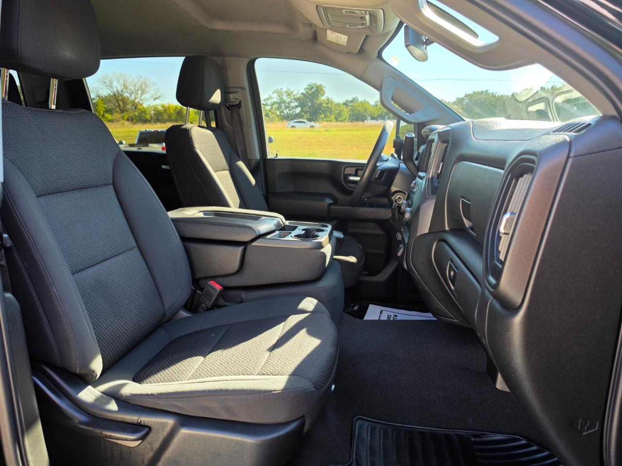Chevrolet Silverado 2500HD Custom Crew Cab Long Box 4WD 2023
