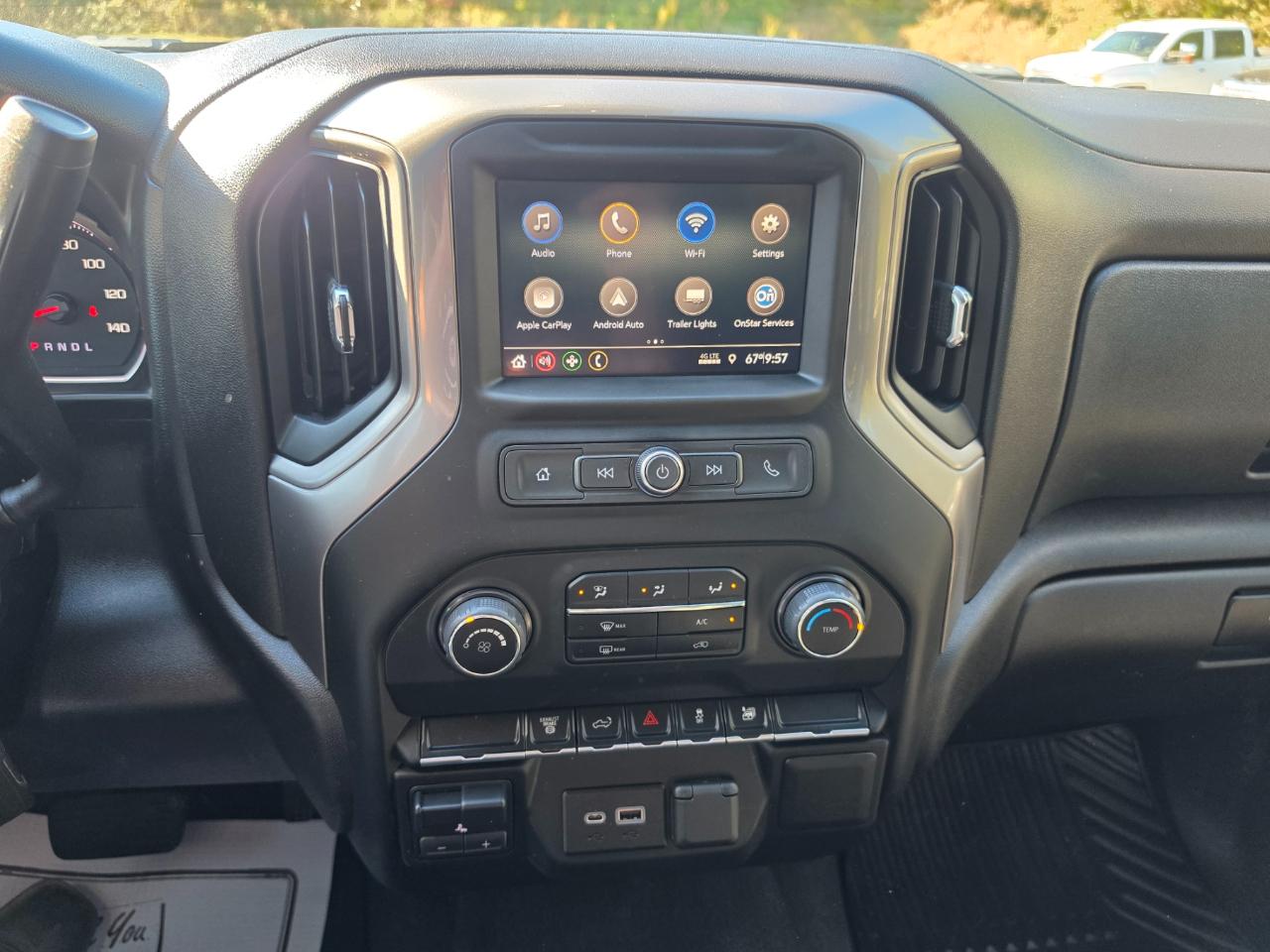 Chevrolet Silverado 2500HD Custom Crew Cab Long Box 4WD 2023