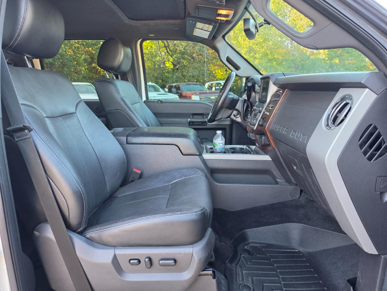 Ford F-350 SD Lariat Crew Cab 4WD 2015
