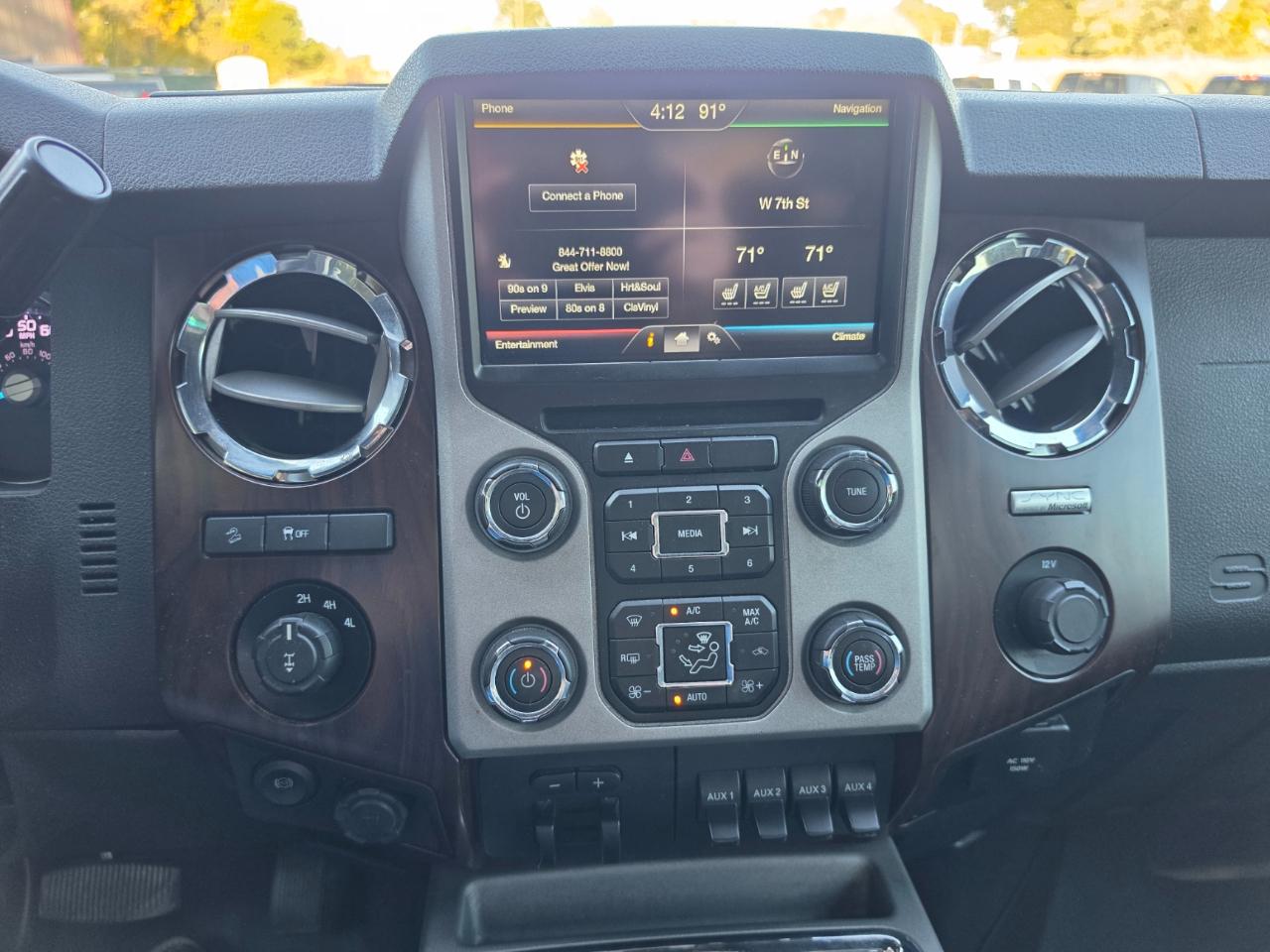Ford F-350 SD Lariat Crew Cab 4WD 2015