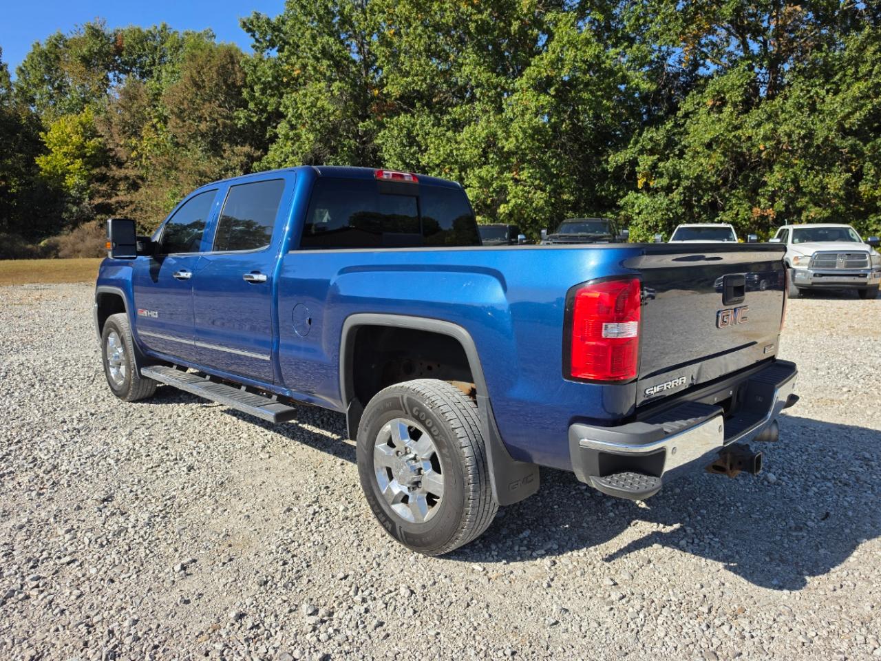 GMC Sierra 2500HD SLE Crew Cab 4WD 2015