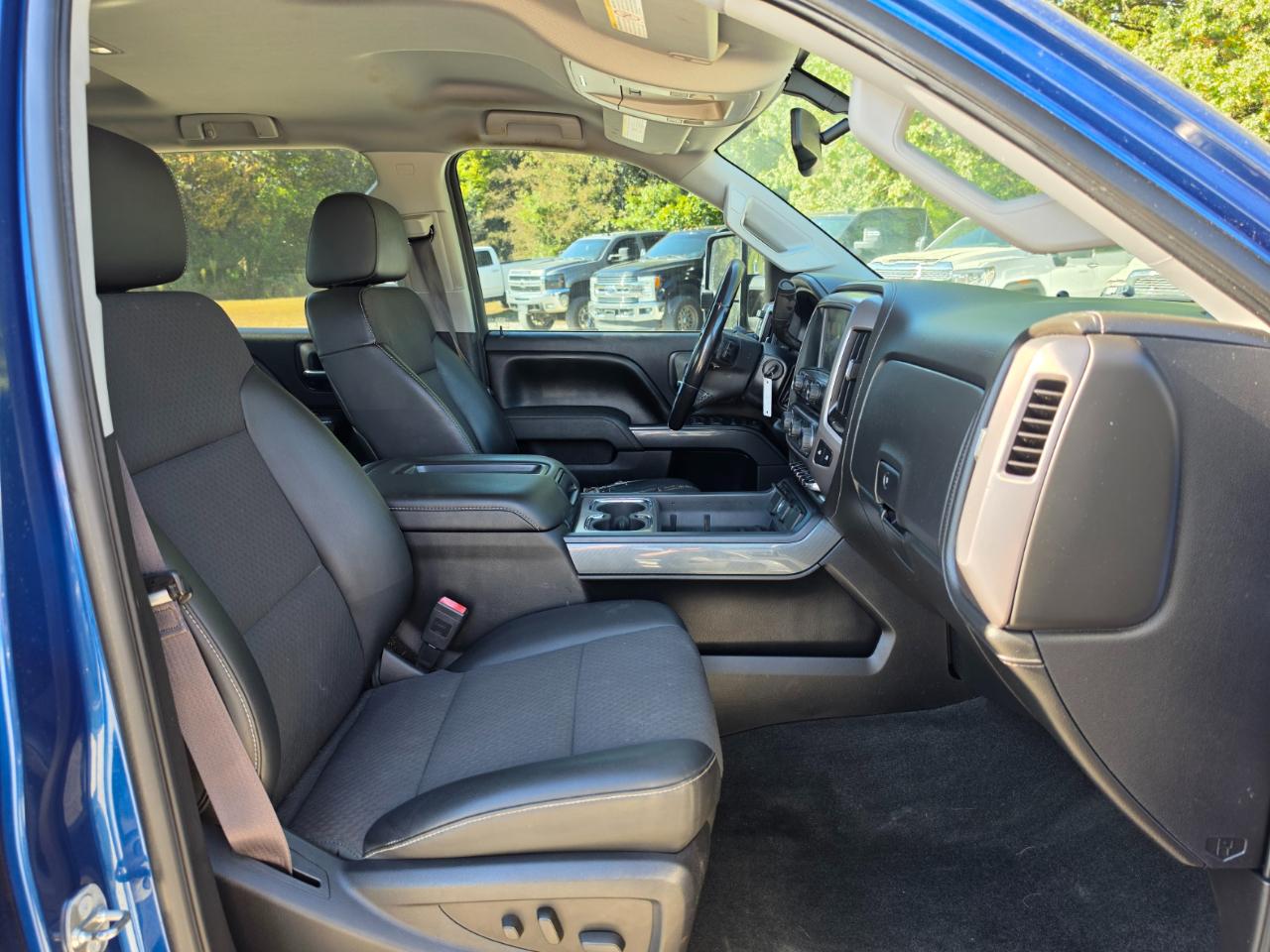 GMC Sierra 2500HD SLE Crew Cab 4WD 2015