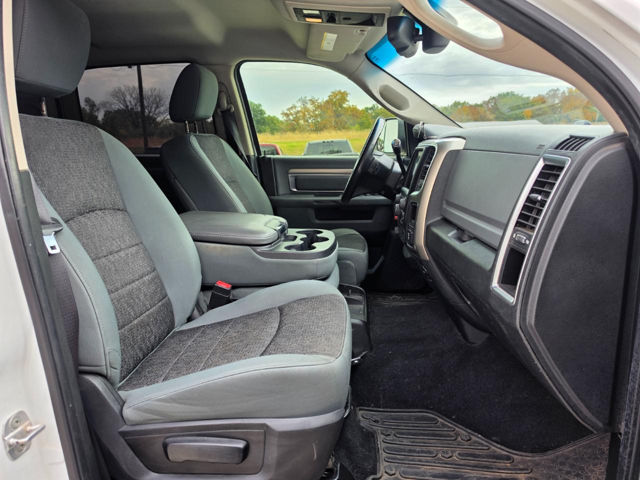RAM 3500 Big Horn Mega Cab 4WD 2013