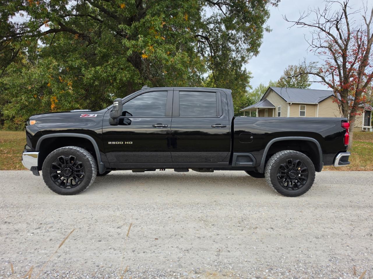 Chevrolet Silverado 2500HD LT Crew Cab Short Box 4WD 2024