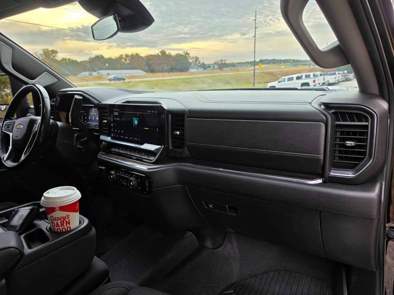 Chevrolet Silverado 2500HD LT Crew Cab Short Box 4WD 2024