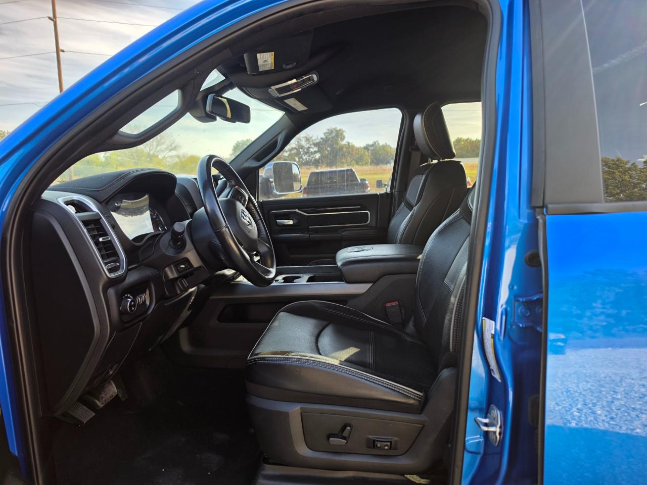 RAM 2500 Laramie Crew Cab SWB 4WD 2021