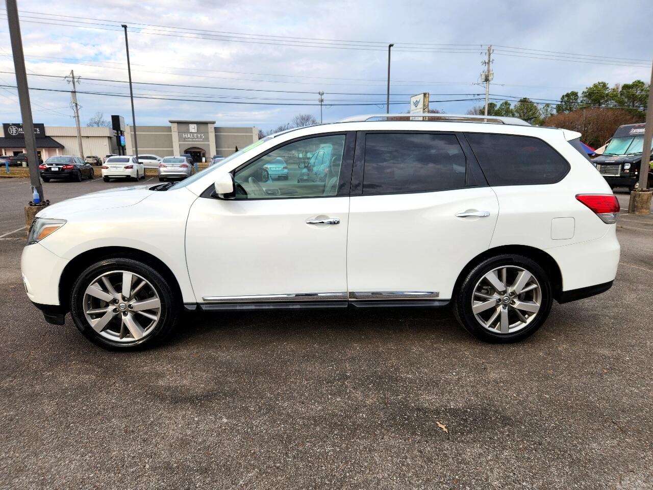 Nissan Pathfinder SL 2WD 2014