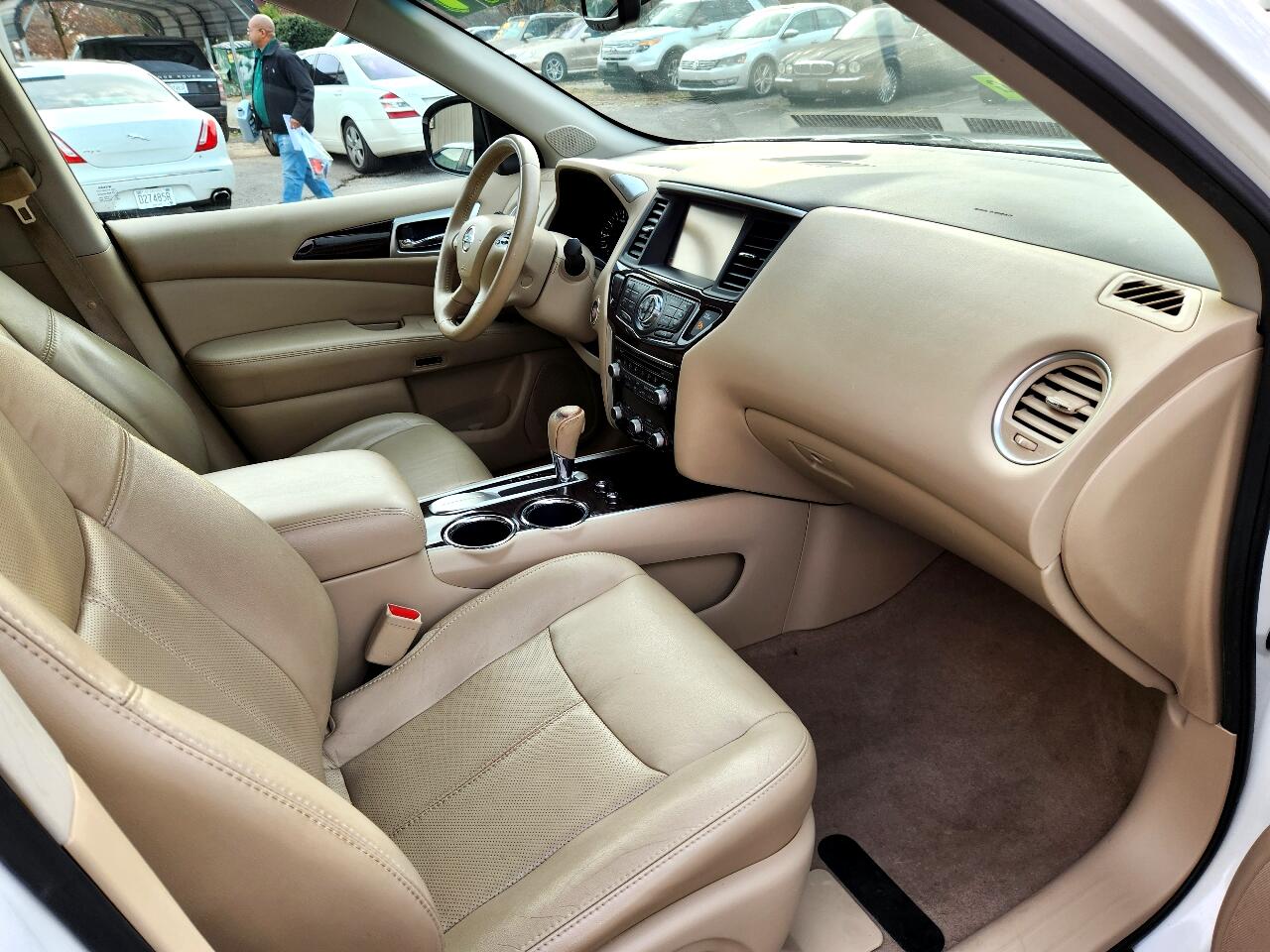 Nissan Pathfinder SL 2WD 2014