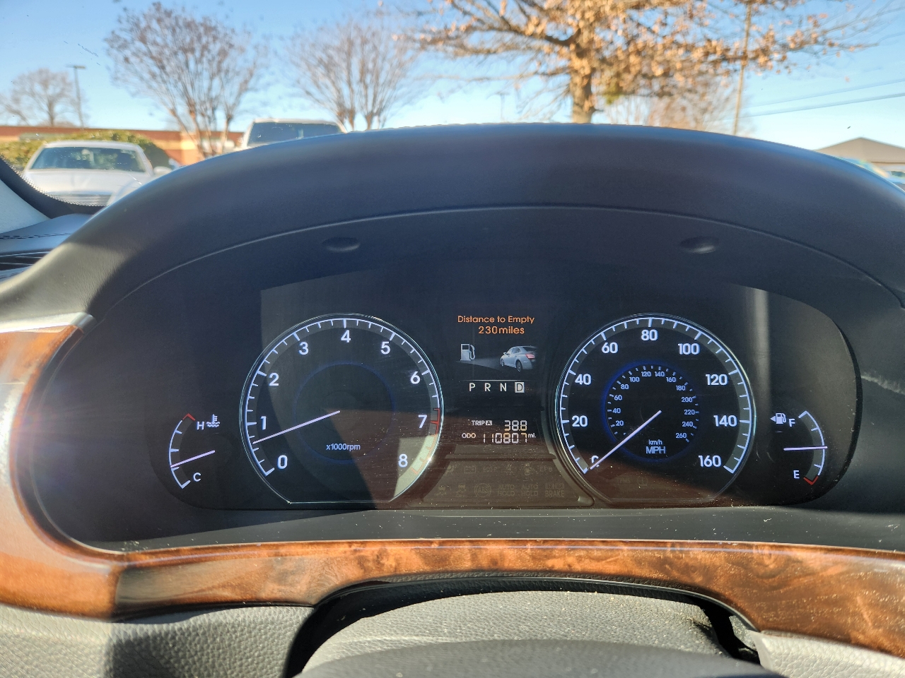 Hyundai Equus Signature 2012