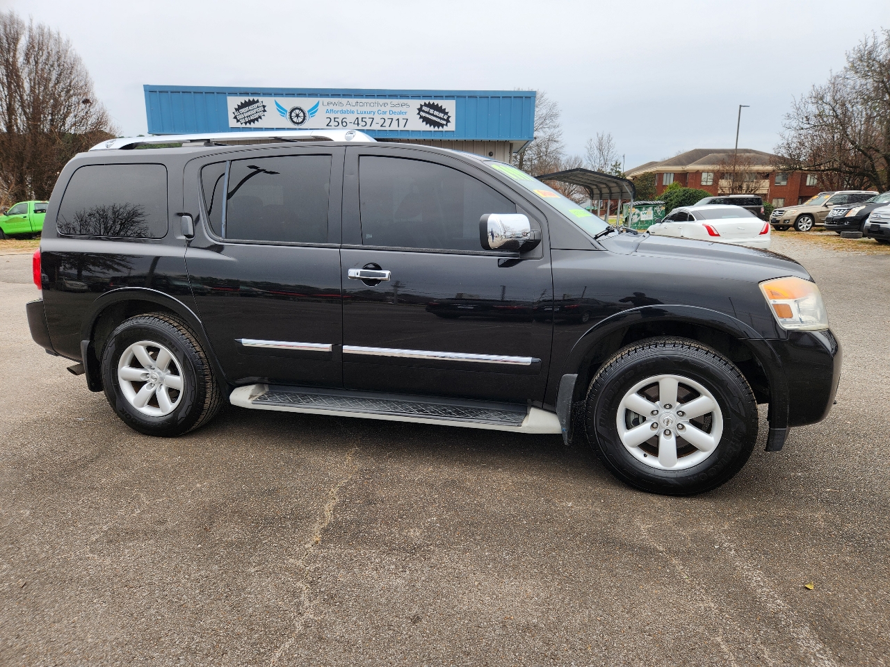 Nissan Armada SE 2WD 2010