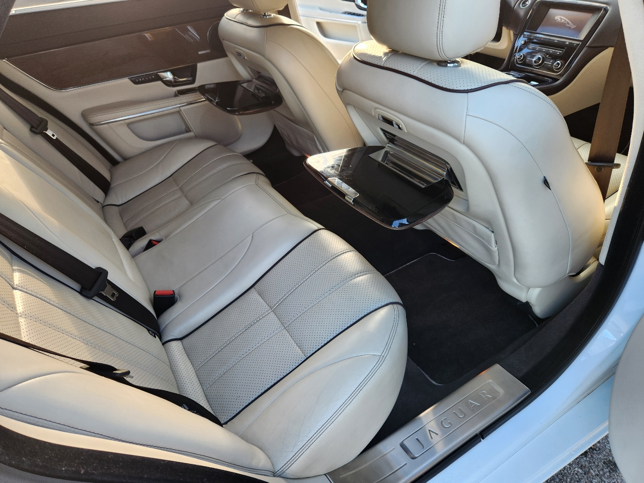 Jaguar XJ-Series XJ Supercharged 2011