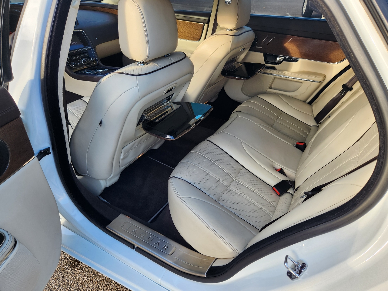 Jaguar XJ-Series XJ Supercharged 2011