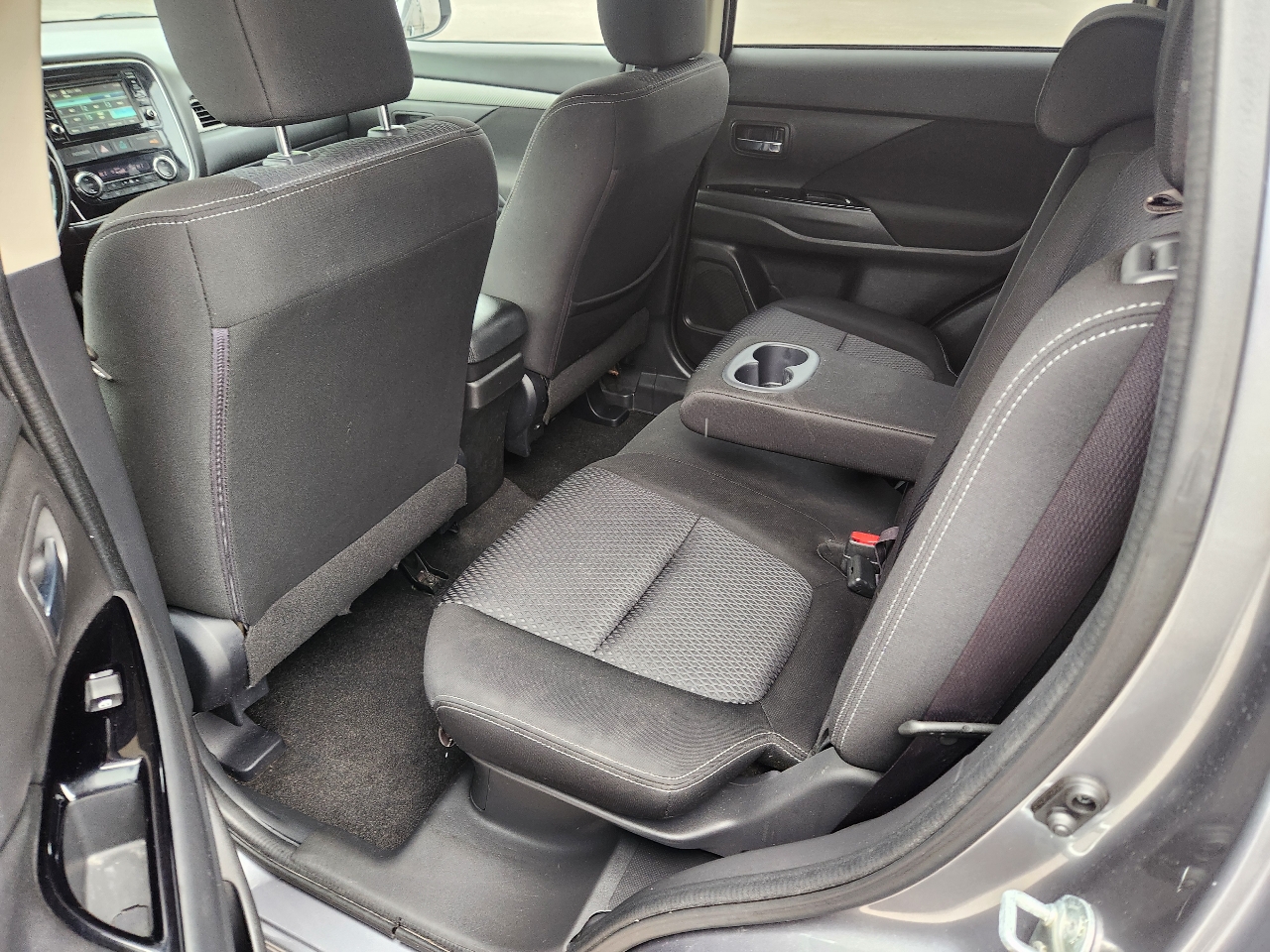 Mitsubishi Outlander SE 2WD 2016