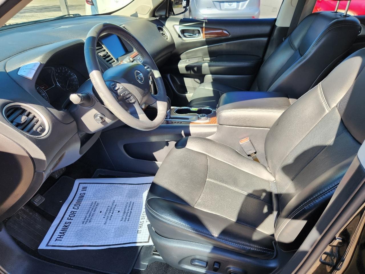 Nissan Pathfinder Platinum 4WD 2017