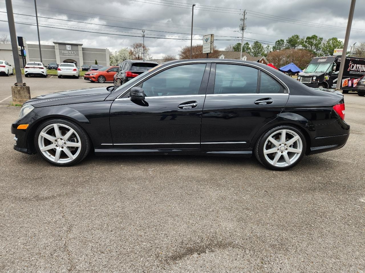 Mercedes-Benz C-Class C300 4MATIC Luxury Sedan 2012