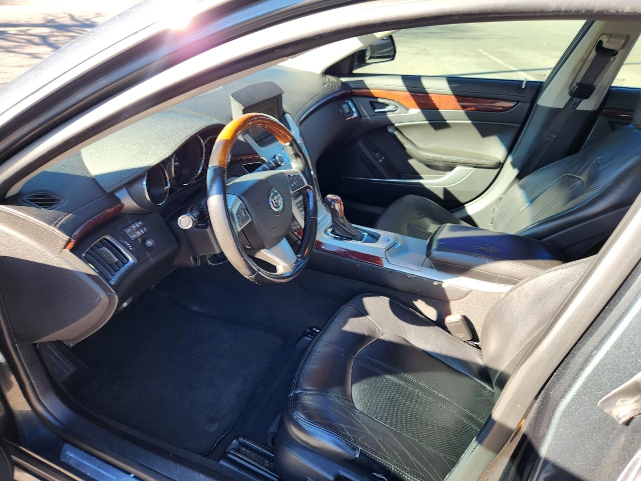 Cadillac CTS 3.0L Luxury w/ Navi 2011