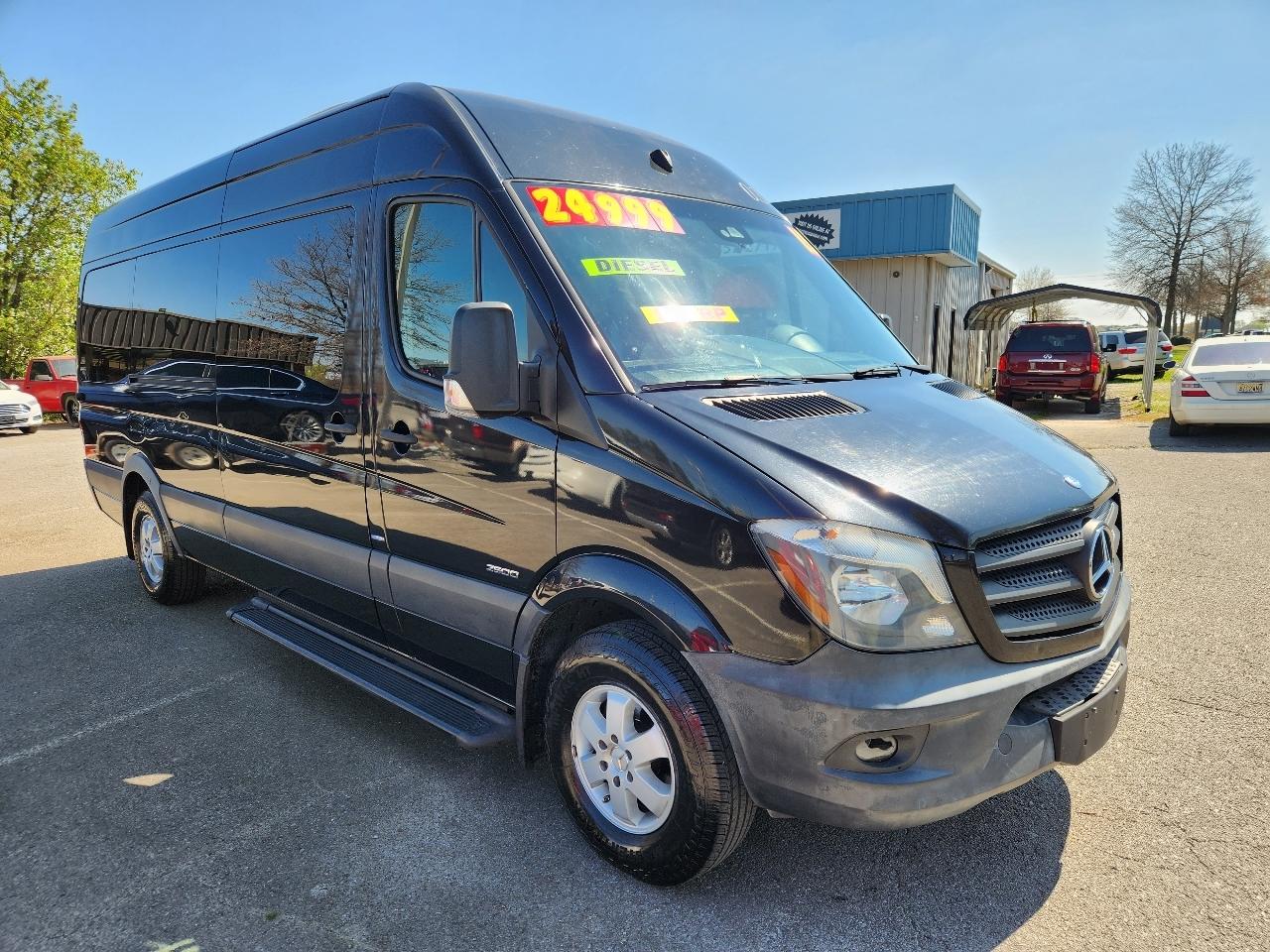 Mercedes-Benz Sprinter 2500 Passenger Van High Roof 170-in. WB 2015