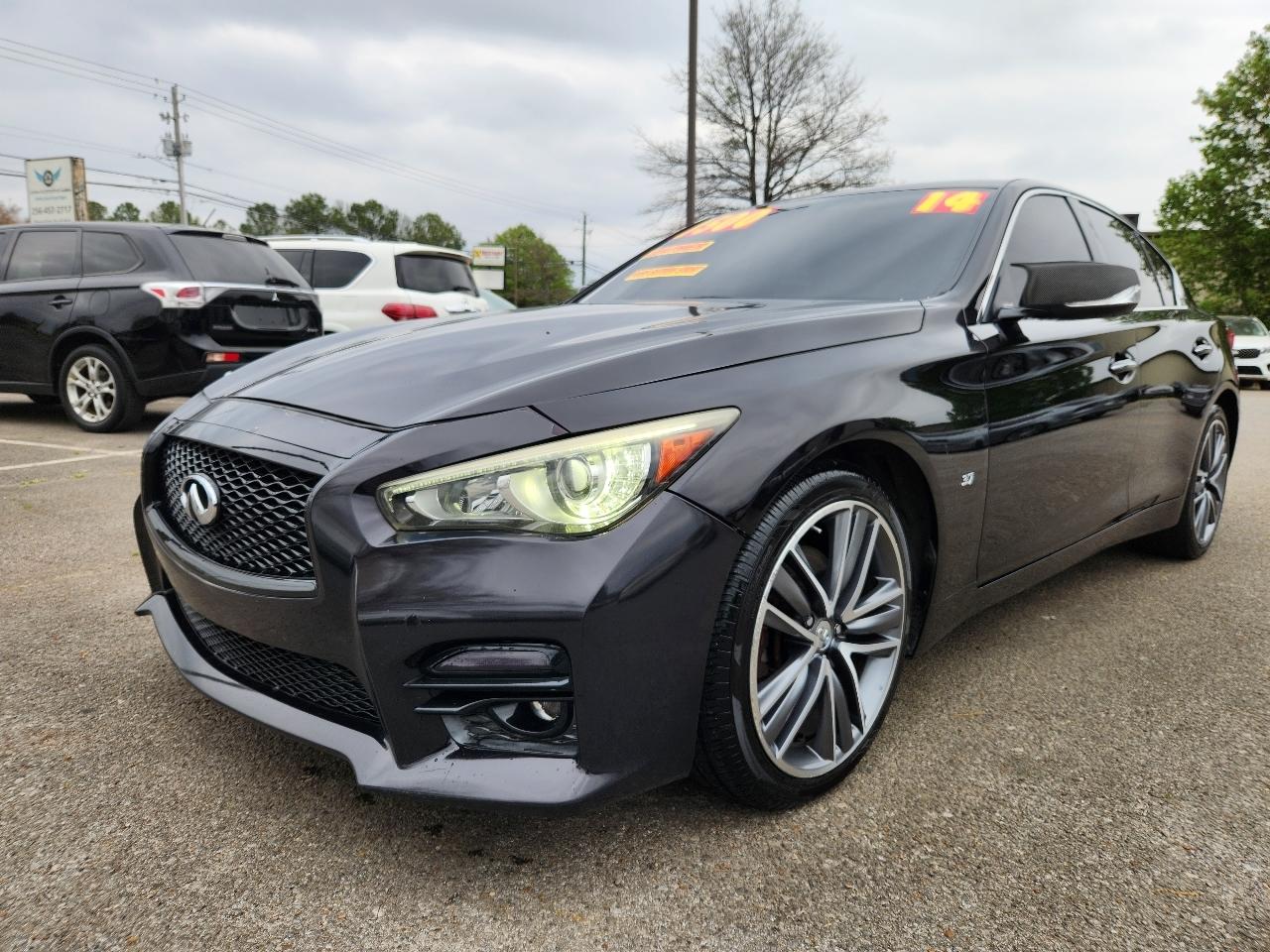 Infiniti Q50 Premium AWD 2014