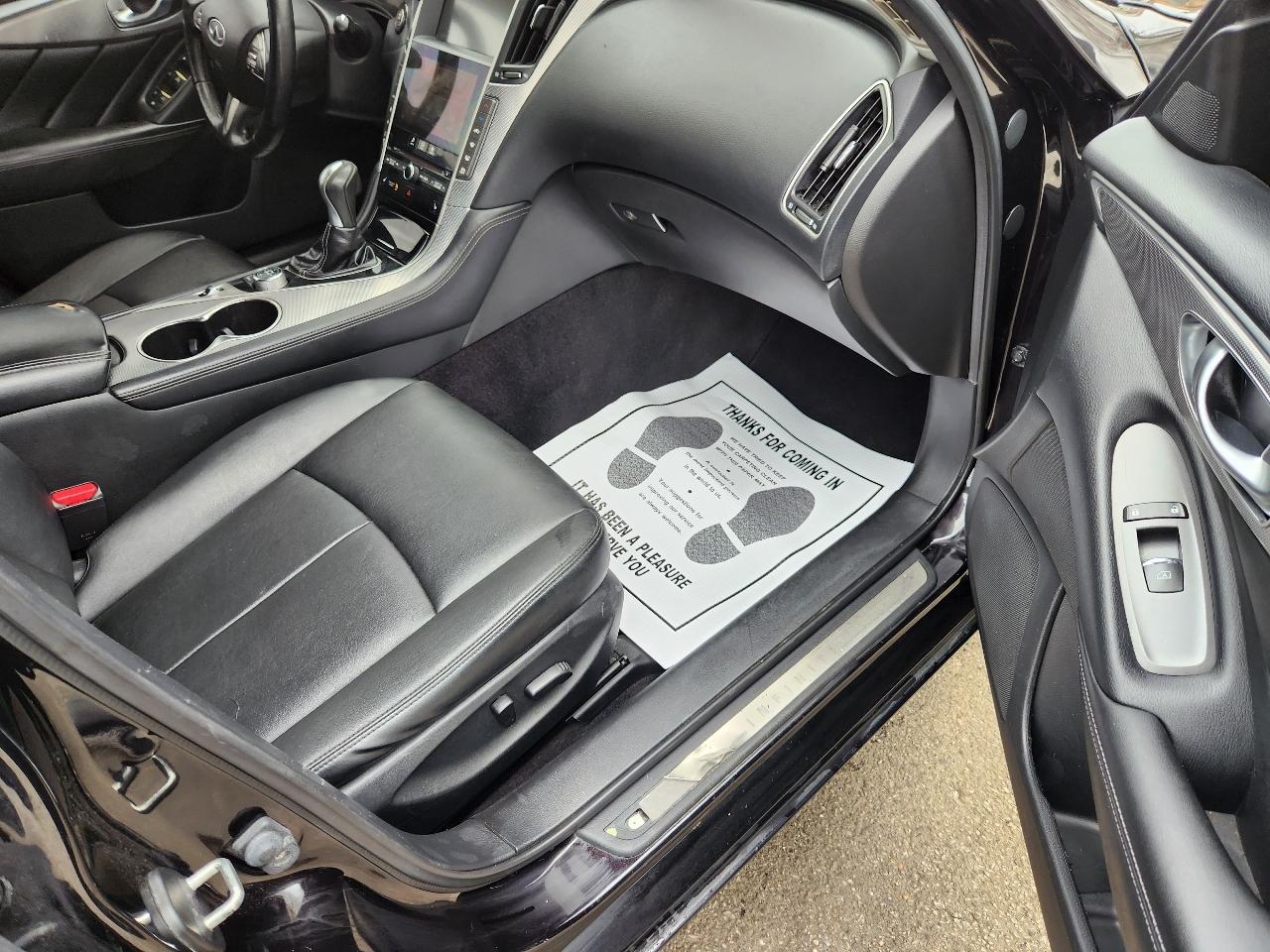 Infiniti Q50 Premium AWD 2014