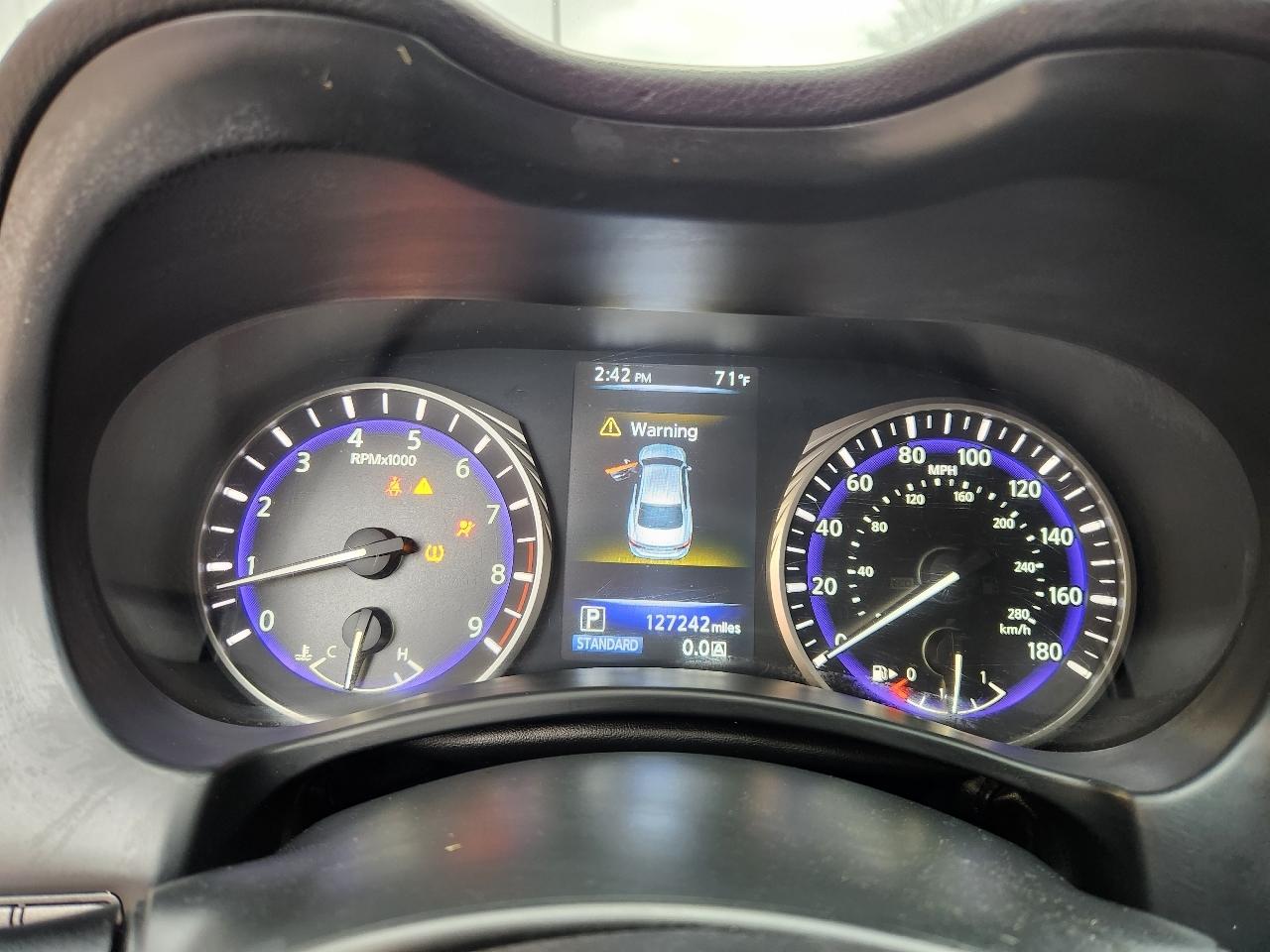 Infiniti Q50 Premium AWD 2014